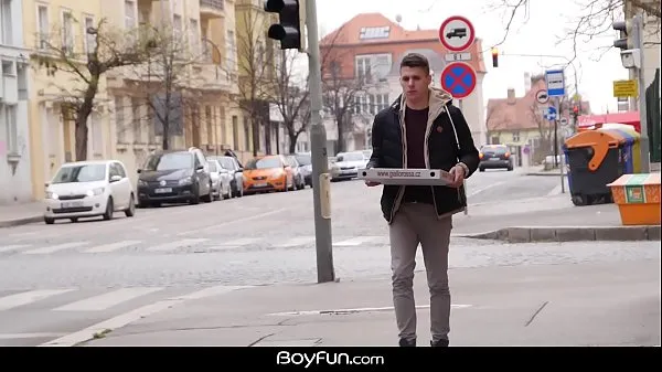 Best Boyfun - Pizza Delivery Leads To Bareback Fuck cool Tube