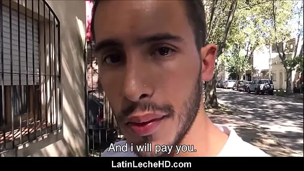 بہترین Amateur Straight Latino Persuaded By Money To Fuck Gay Filmmaker POV کول ٹیوب