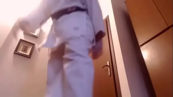 最好的我是你的空手道老师，我想像小虫子一样统治你凉爽的管子