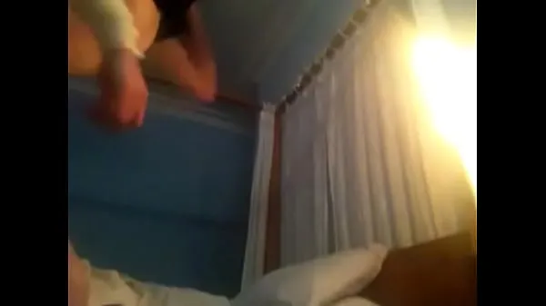 Beste Mystery crossdresser gets raunchy on the bed, moisturised up in hope of anal rammage kule rør