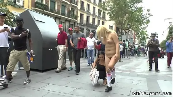 Beste Blonde slave naked crawl in public kule rør