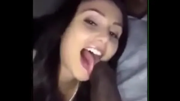 Najlepšie Girlfriend send it to the cuckold Friday night chladná trubica