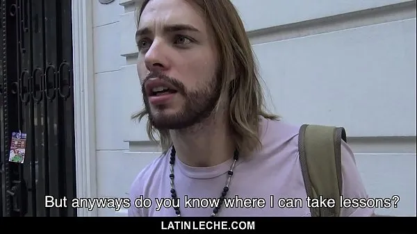 Il miglior LatinLeche - Latino Kurt Cobain Lookalike scopa un cameraman cornea per contantitubo interessante