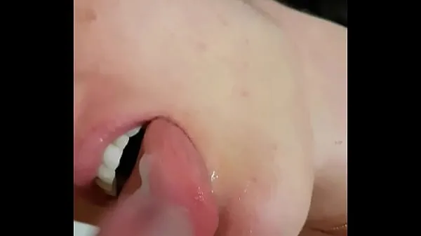 mouth cum Tiub sejuk terbaik