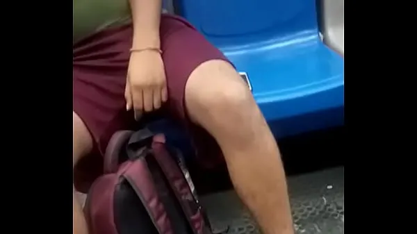 Beste Chavo in shorts with bulge coole tube