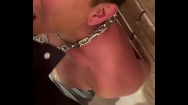 Najlepszy I give cock to chained slut latin gay BDSM fajny kanał