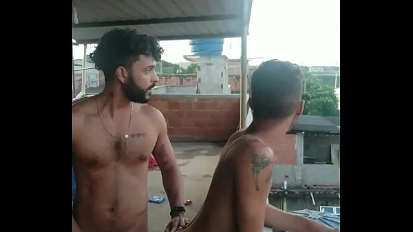 Melhor Eu e meu vizinho transando no terraço tubo legal