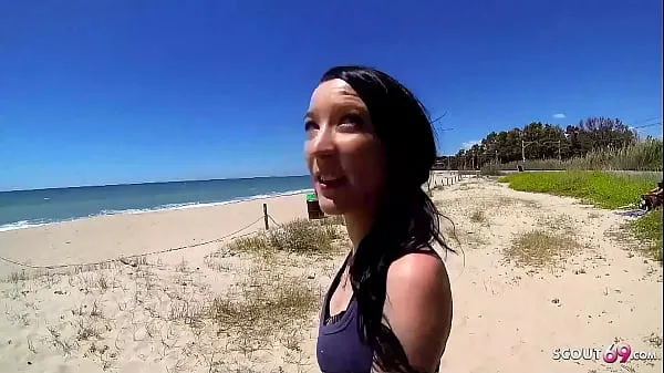 Bedste Skinny Teen Tania Pickup for First Assfuck at Public Beach by old Guy cool rør