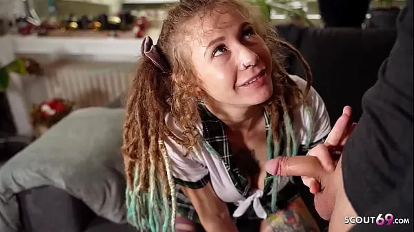 Am besten Deutsches Teen Julia Juice mit Dreadlocks vom Lehrer bei der Nachhilfe gefickt coole Tube