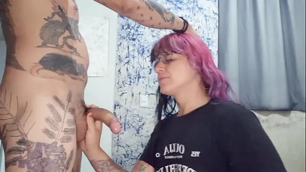 Il video casalingo con la fidanzata trans le è finito in faccia