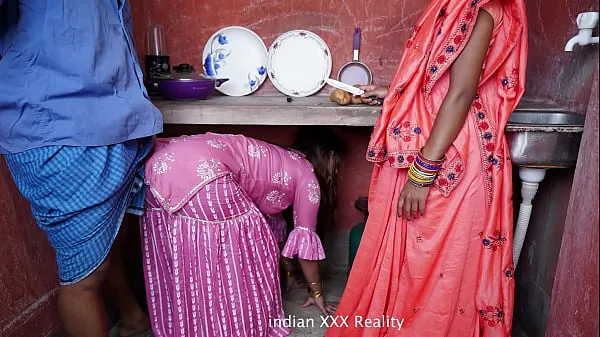 Paras Indian step Family in Kitchen XXX in hindi viileä putki