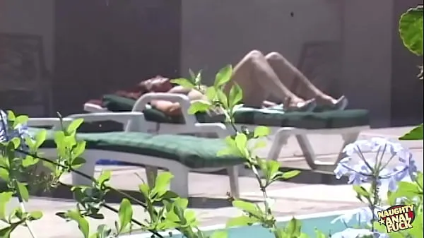 सर्वश्रेष्ठ Redheads engage in a rapid transition from casual sexual encounters by the pool to intense anal sex with a creampie finale बढ़िया ट्यूब